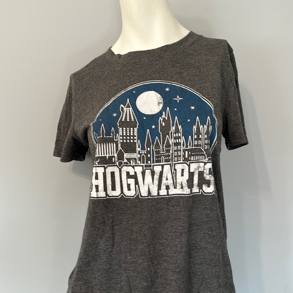 Harry Potter, Hogwarts T-shirt, size L. Bundle and save or make an offer!
